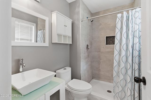 161 Mooring Road, Manahawkin, NJ 08050