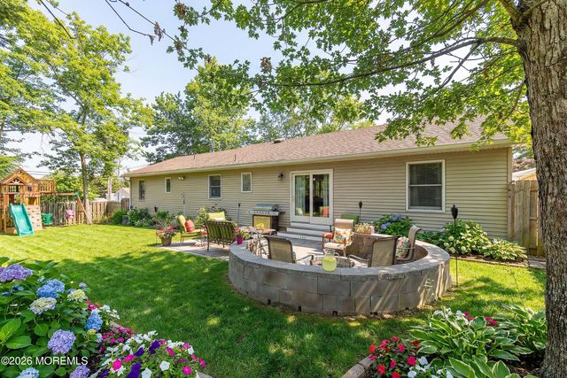 161 Mooring Road, Manahawkin, NJ 08050