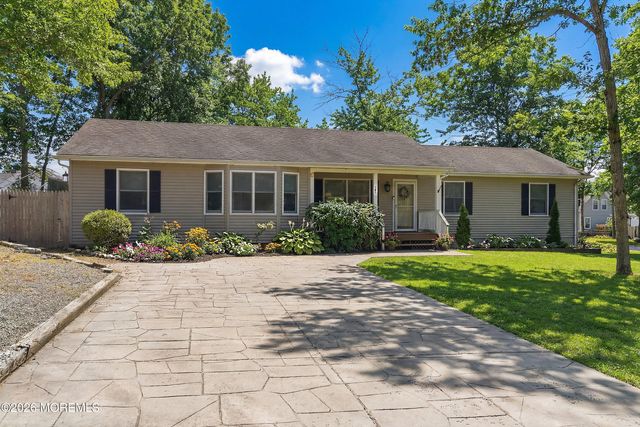 161 Mooring Road, Manahawkin, NJ 08050