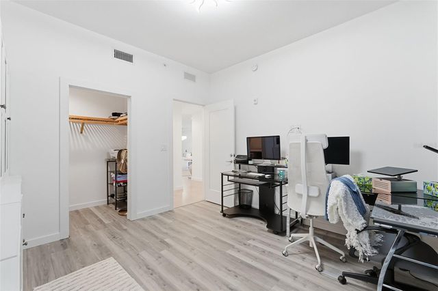 920 N OSCEOLA AVENUE 210, Clearwater, FL 33755