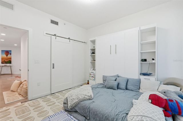 920 N OSCEOLA AVENUE 210, Clearwater, FL 33755