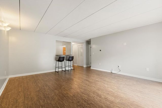 40 Main St 205, Stoneham, MA 02180