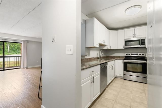 40 Main St 205, Stoneham, MA 02180