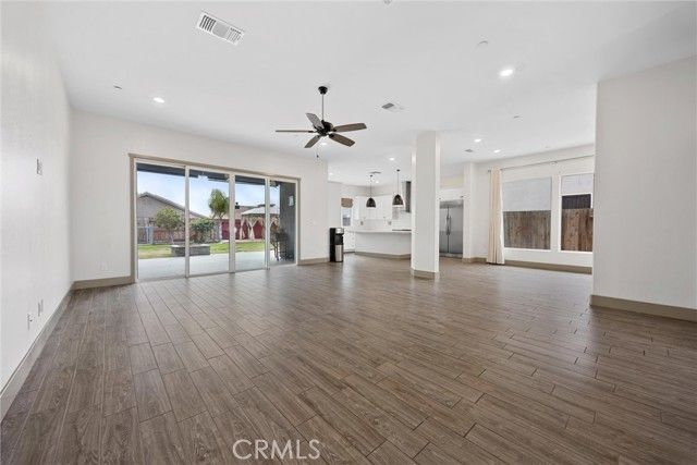 5913 Hawthorn Tree, Bakersfield, CA 93313