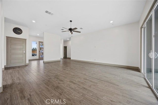 5913 Hawthorn Tree, Bakersfield, CA 93313