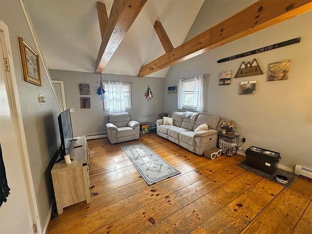 201 Cones Point Road, Poultney, VT 05764