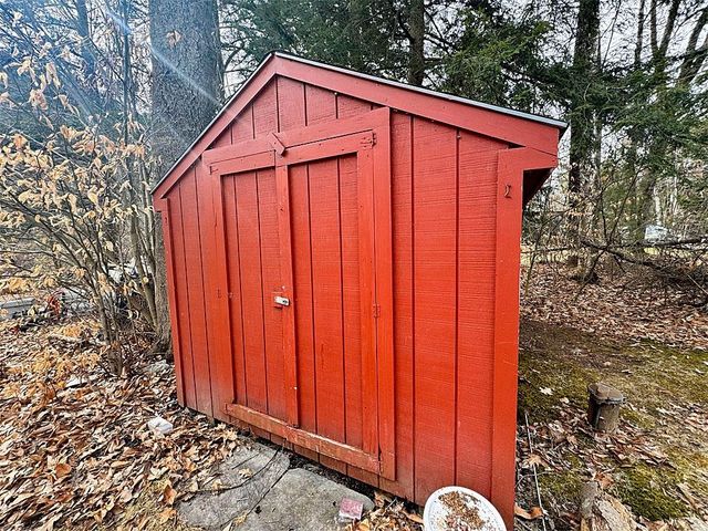 201 Cones Point Road, Poultney, VT 05764
