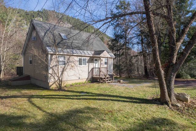 201 Cones Point Road, Poultney, VT 05764
