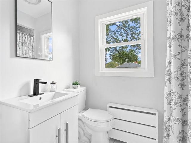 5 Sweetfern Road, Warwick, RI 02888
