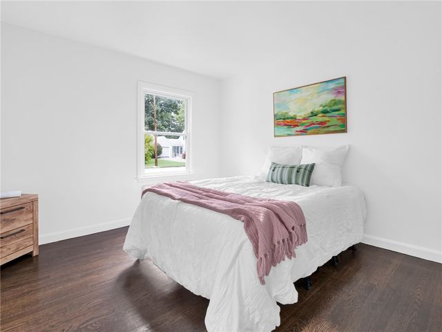 5 Sweetfern Road, Warwick, RI 02888