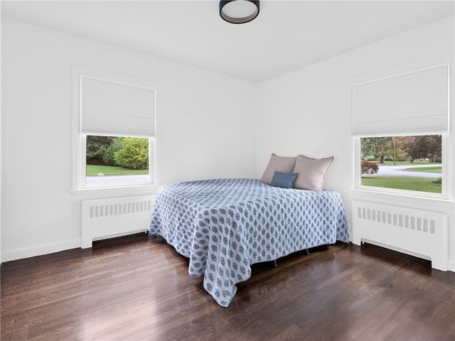5 Sweetfern Road, Warwick, RI 02888