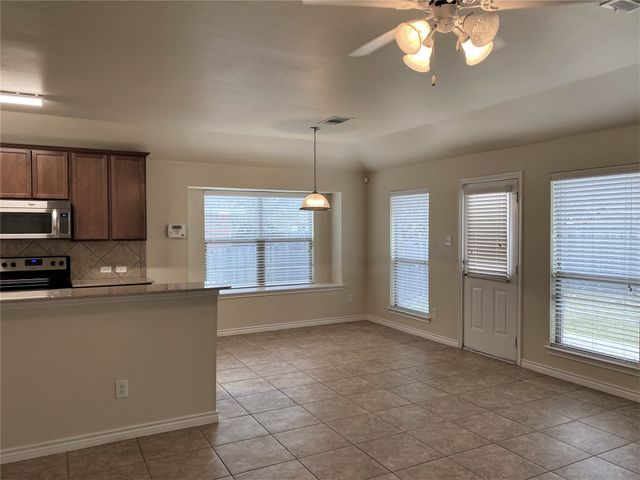 247 Pine Crest Drive, Justin, TX 76247