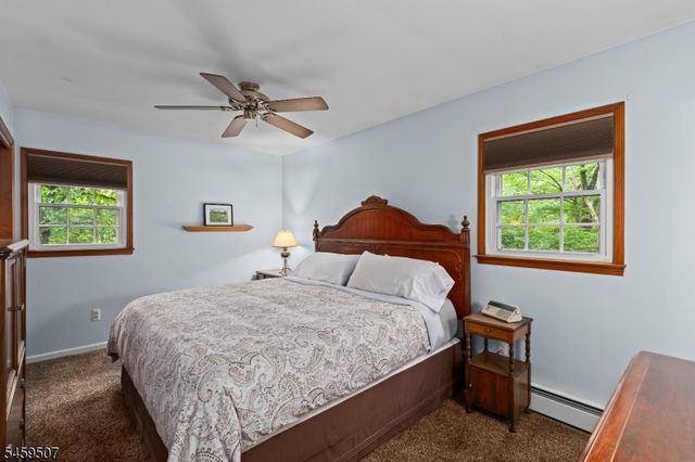 20 Edward Dr, Mount Olive Twp., NJ 07836