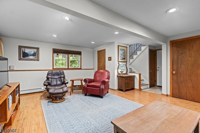 20 Edward Dr, Mount Olive Twp., NJ 07836