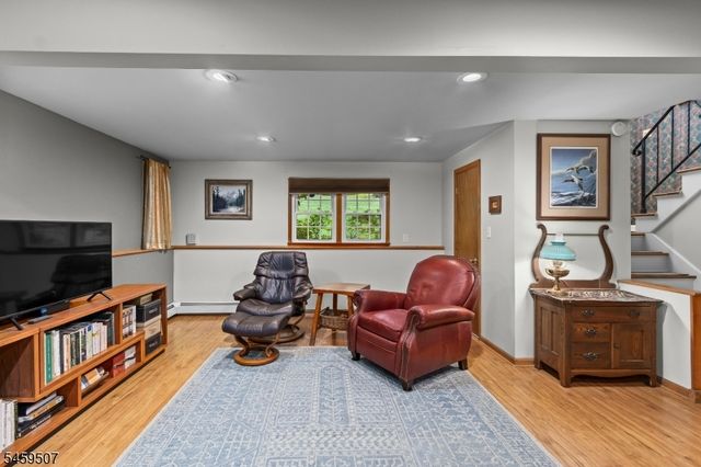 20 Edward Dr, Mount Olive Twp., NJ 07836