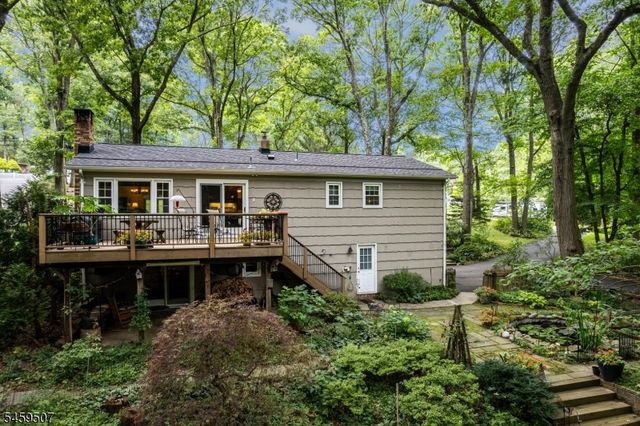 20 Edward Dr, Mount Olive Twp., NJ 07836