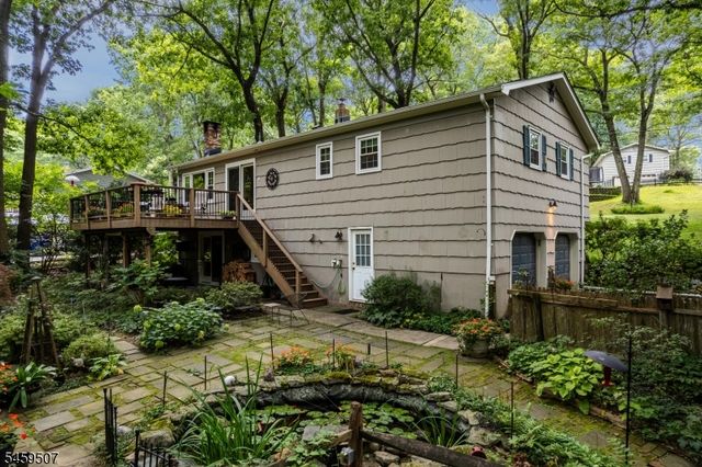 20 Edward Dr, Mount Olive Twp., NJ 07836