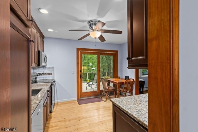 20 Edward Dr, Mount Olive Twp., NJ 07836