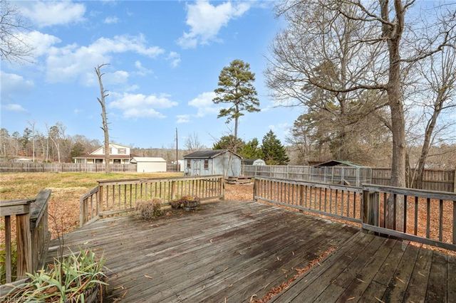 5204 Woodlane Drive, Julian, NC 27283