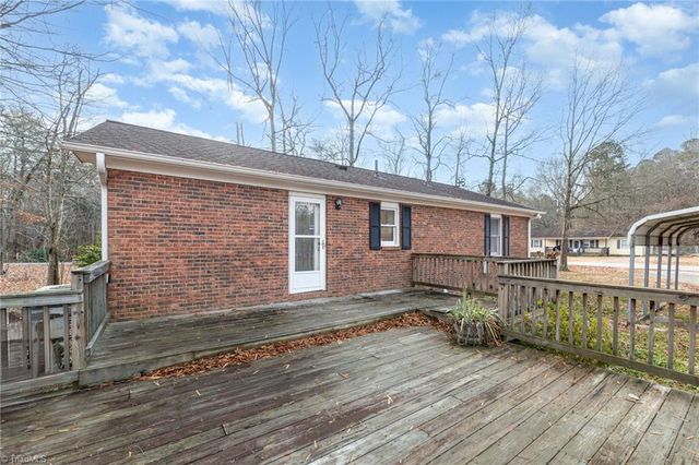 5204 Woodlane Drive, Julian, NC 27283