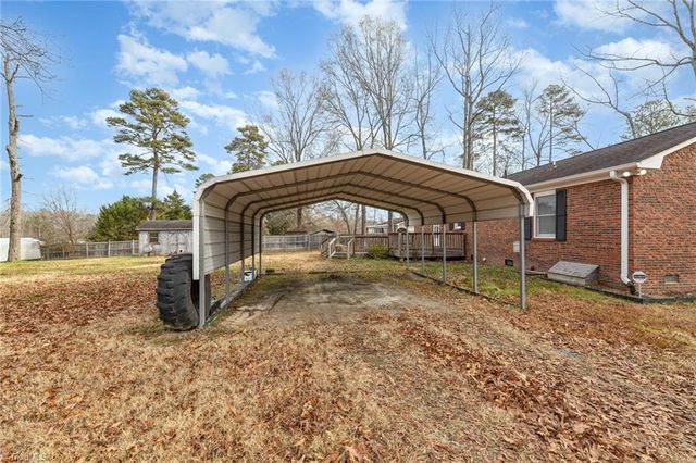 5204 Woodlane Drive, Julian, NC 27283