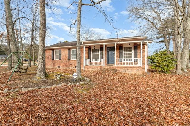 5204 Woodlane Drive, Julian, NC 27283