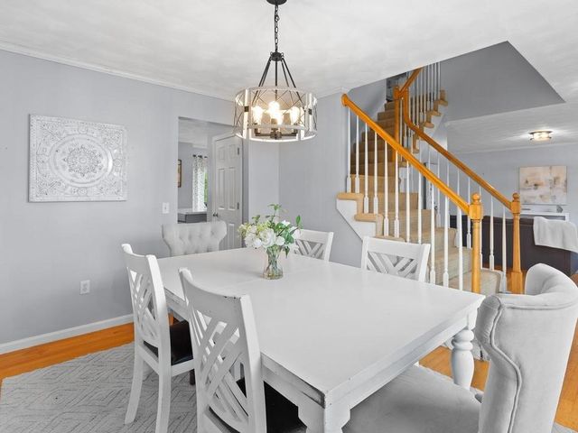 44 Orchard Valley Drive, Cranston, RI 02921