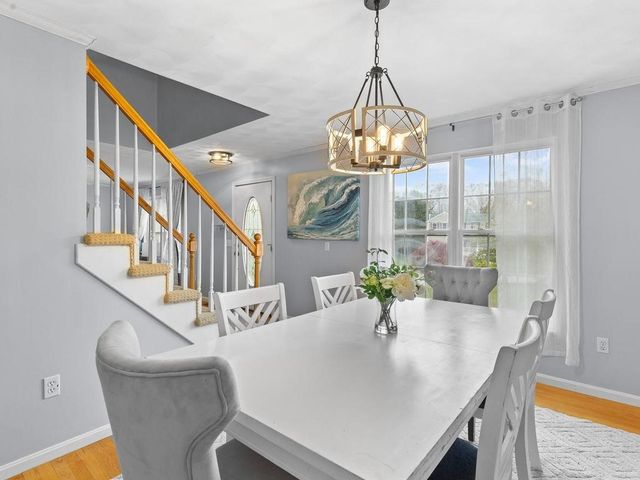 44 Orchard Valley Drive, Cranston, RI 02921