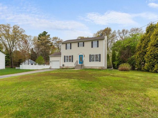 44 Orchard Valley Drive, Cranston, RI 02921
