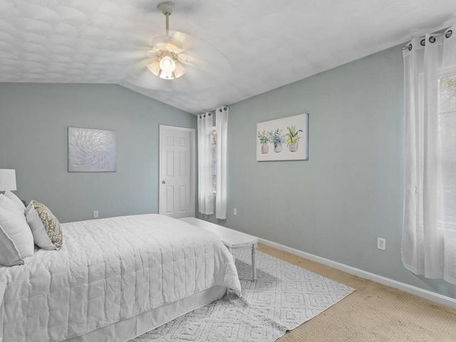 44 Orchard Valley Drive, Cranston, RI 02921
