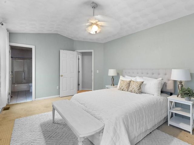 44 Orchard Valley Drive, Cranston, RI 02921
