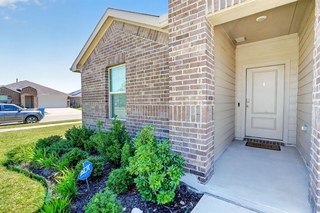 16648 Geskey Drive, Justin, TX 76247