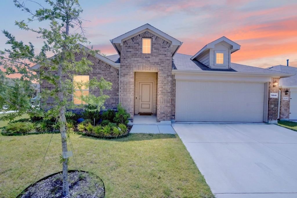 16648 Geskey Drive, Justin, TX 76247