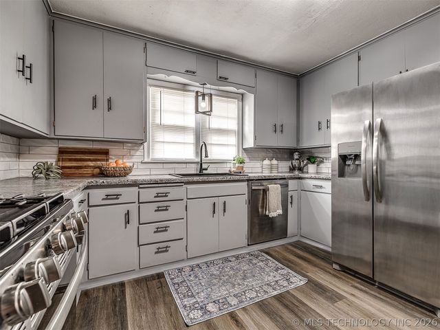 138 Rockwood Avenue, Bartlesville, OK 74006