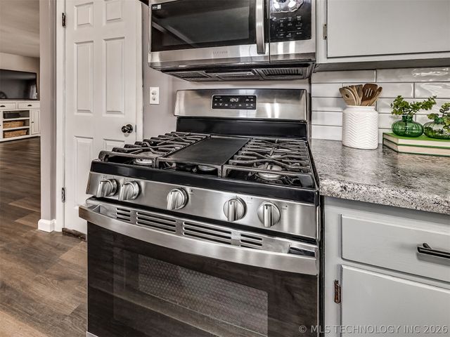 138 Rockwood Avenue, Bartlesville, OK 74006