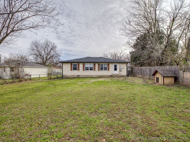 138 Rockwood Avenue, Bartlesville, OK 74006