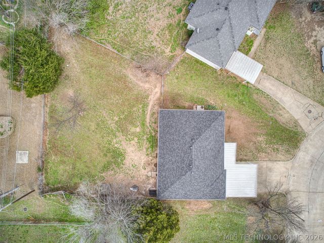 138 Rockwood Avenue, Bartlesville, OK 74006