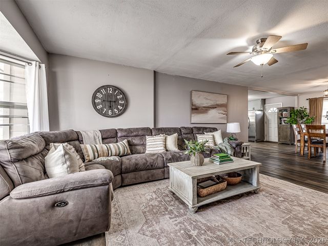 138 Rockwood Avenue, Bartlesville, OK 74006