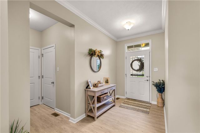 120 Twilight Dr, North Strabane, PA 15317