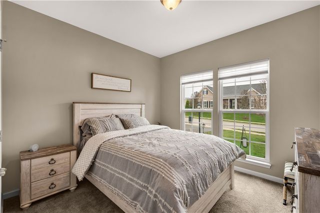 120 Twilight Dr, North Strabane, PA 15317