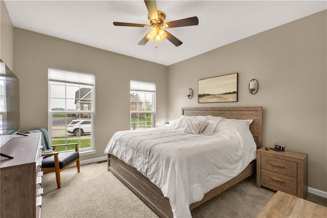 120 Twilight Dr, North Strabane, PA 15317