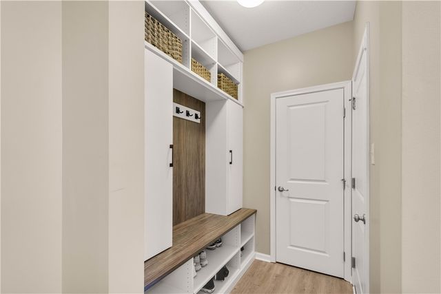 120 Twilight Dr, North Strabane, PA 15317