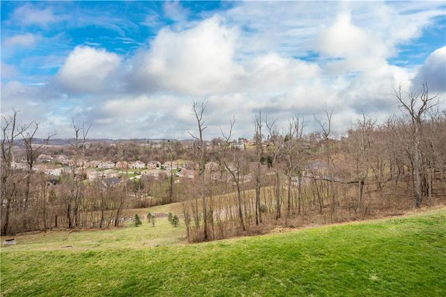 120 Twilight Dr, North Strabane, PA 15317