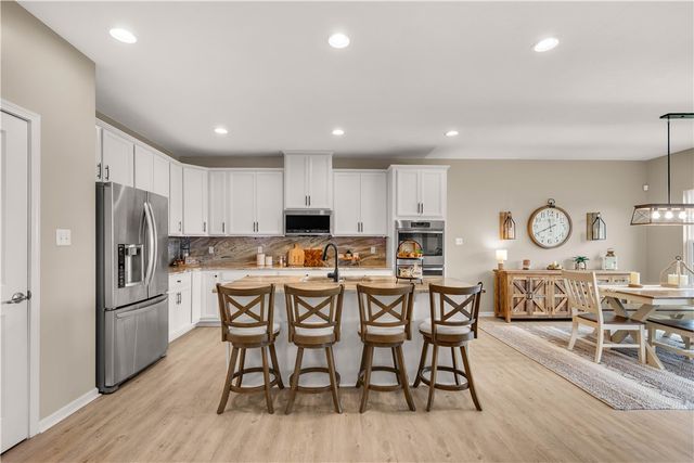 120 Twilight Dr, North Strabane, PA 15317