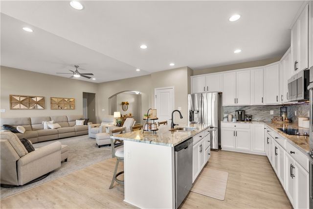 120 Twilight Dr, North Strabane, PA 15317