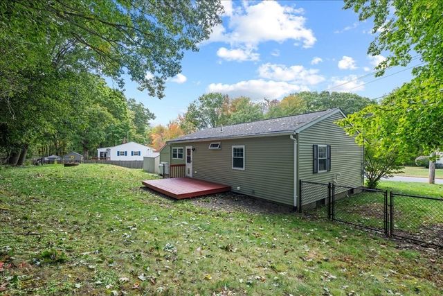 165 Peter Salem Rd, Leicester, MA 01524