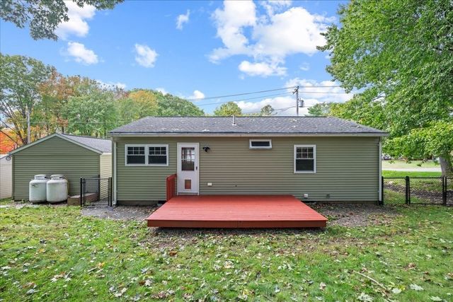 165 Peter Salem Rd, Leicester, MA 01524