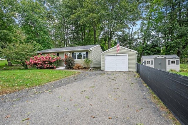 165 Peter Salem Rd, Leicester, MA 01524