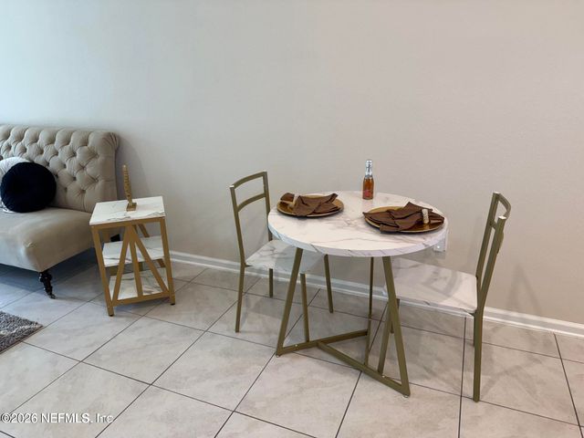 856 ROTARY Road, Jacksonville, FL 32211