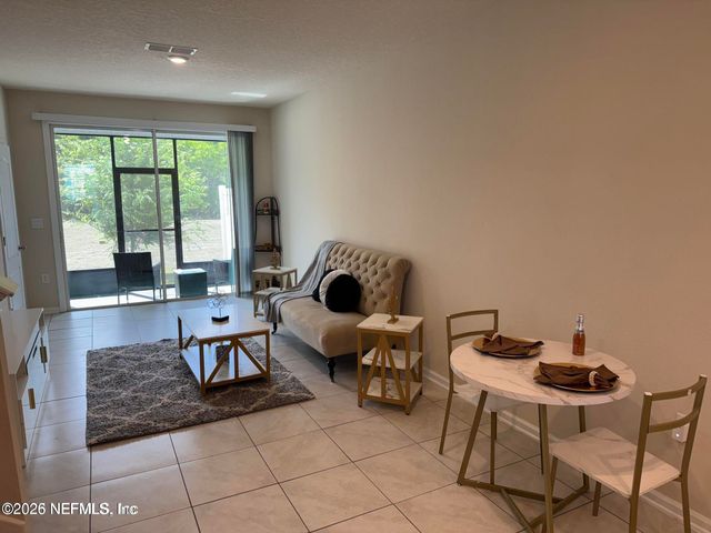 856 ROTARY Road, Jacksonville, FL 32211